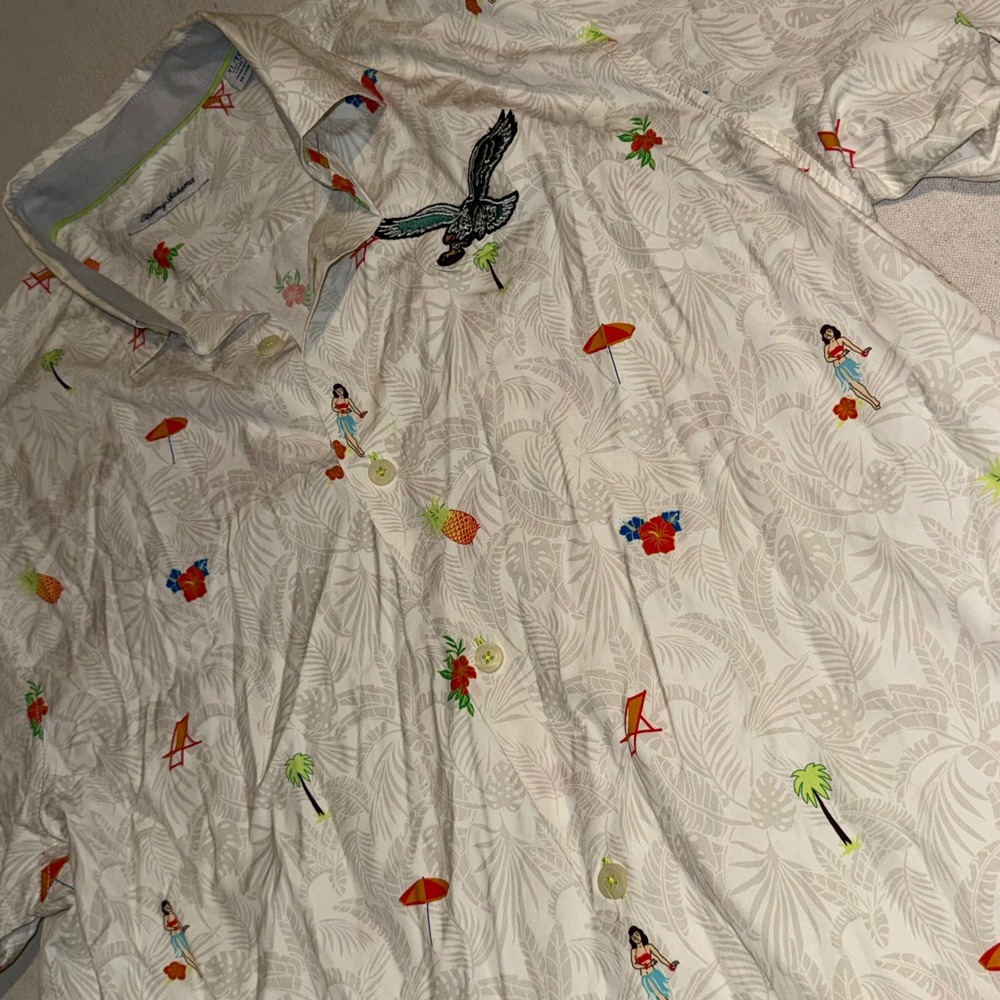 Tommy Bahama Philadelphia Eagles NFL Hawaiian Shirt XL Tropical Camp Button Down